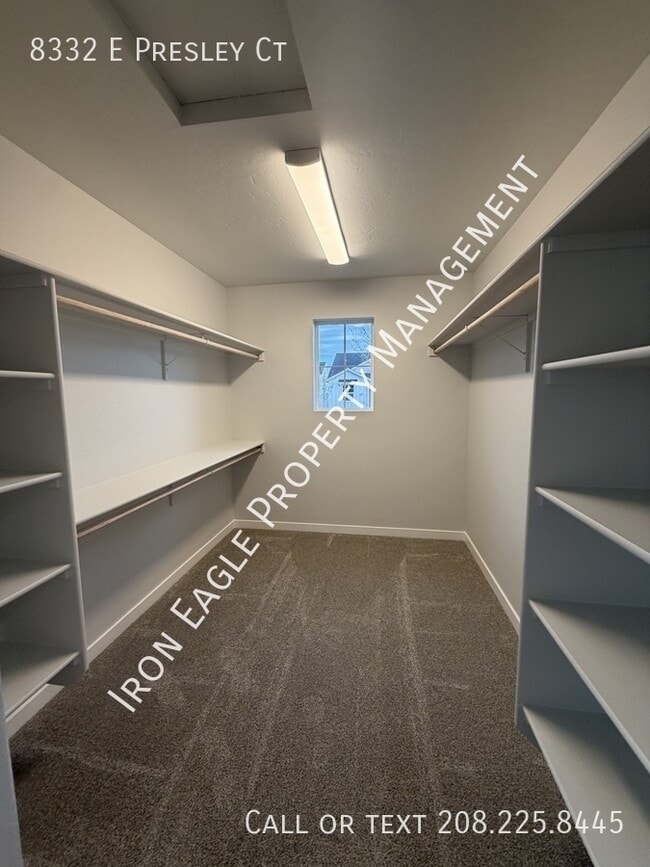 Building Photo - 8332 E Presley Ct