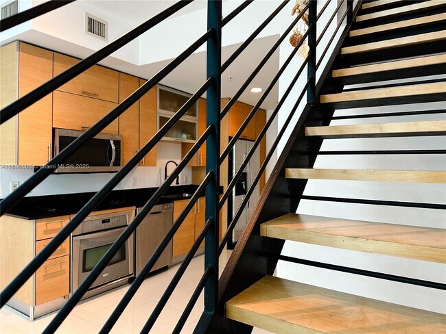 Building Photo - 60 SW 13th St