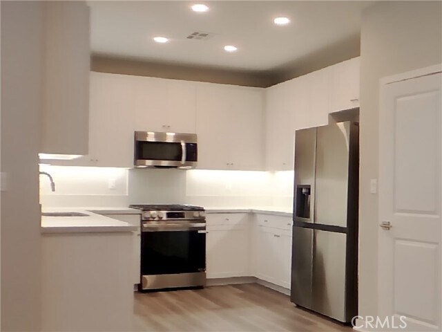 Building Photo - 31735 Willowood Way