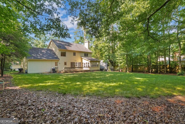 Building Photo - 295 Oakmere Rd