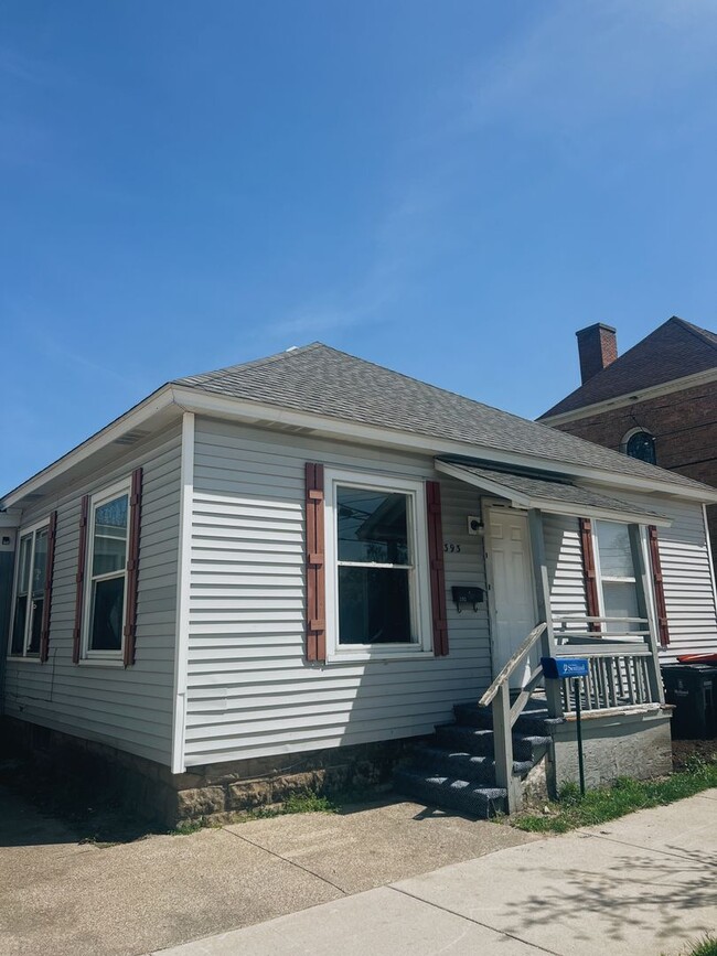 Building Photo - Cozy 2 Bedroom Home Southside of Holland