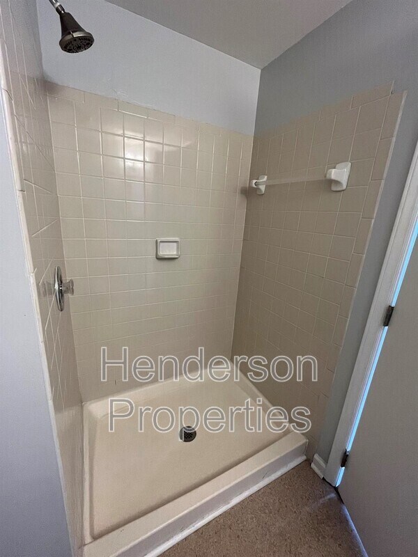 Building Photo - 9501 Shannon Green Dr