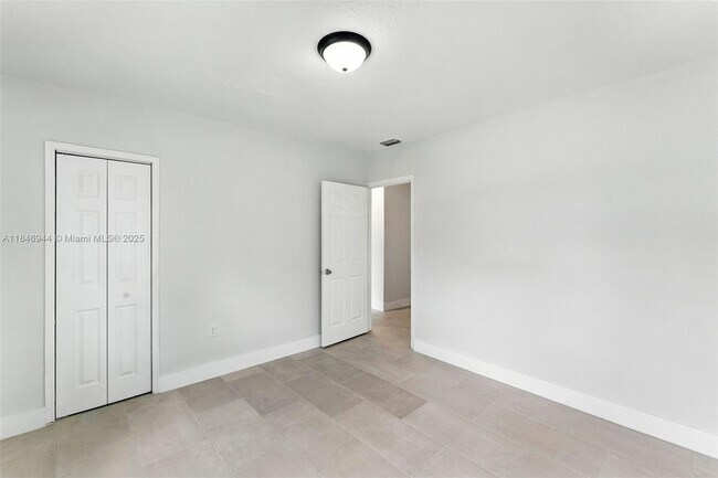 Building Photo - 1245 NW 84th Terrace