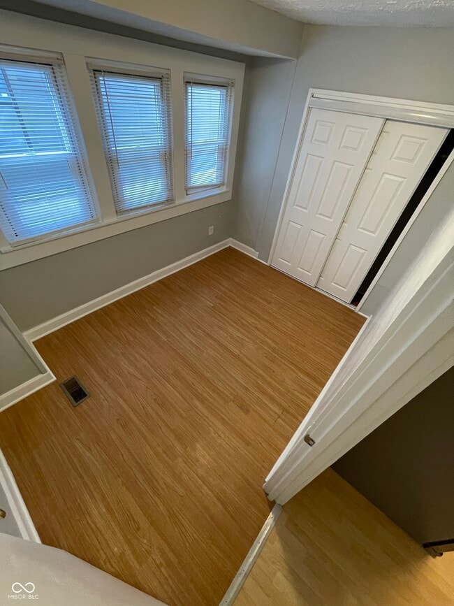 Building Photo - 1019 Churchman Ave