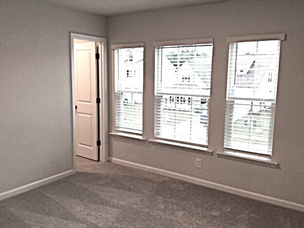 Building Photo - 1208 Seedling Dr