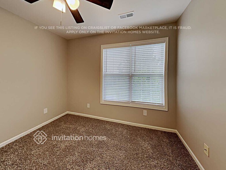 Building Photo - 729 Summey Farm Dr