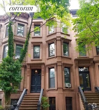 Building Photo - 131 Clinton Ave
