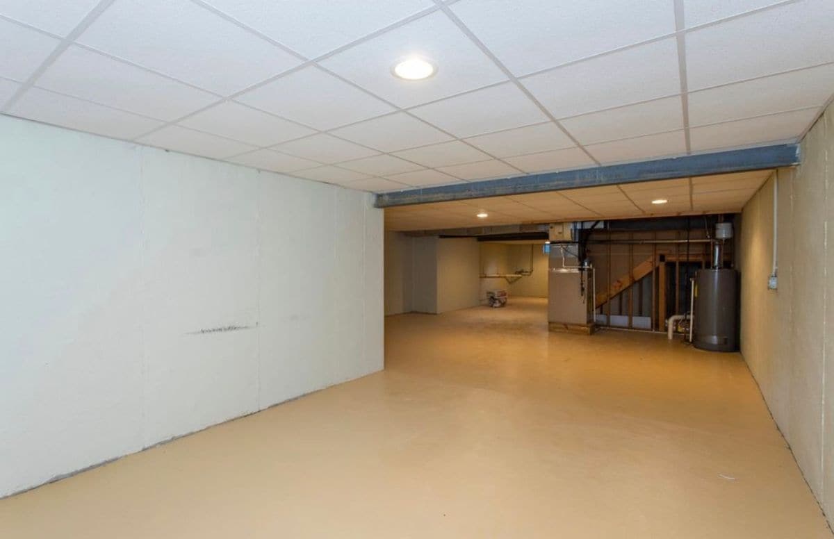 Building Photo - 105 Farrington Ct