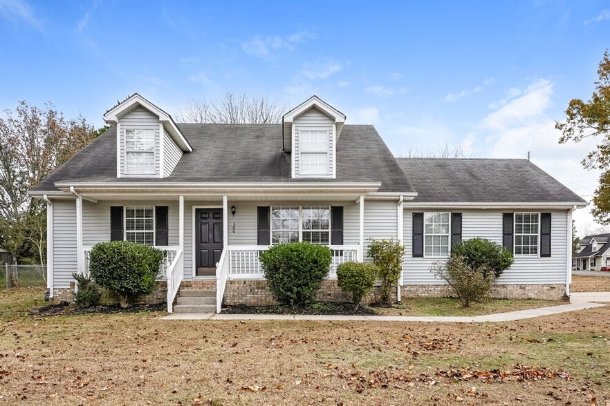 Primary Photo - 300 Vernon Traylor Dr