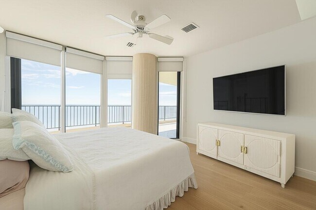 Building Photo - 800 Ocean Dr