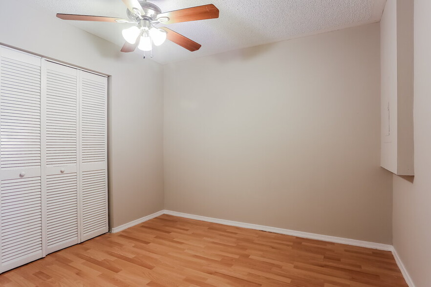 Building Photo - 4082 Eastridge Dr