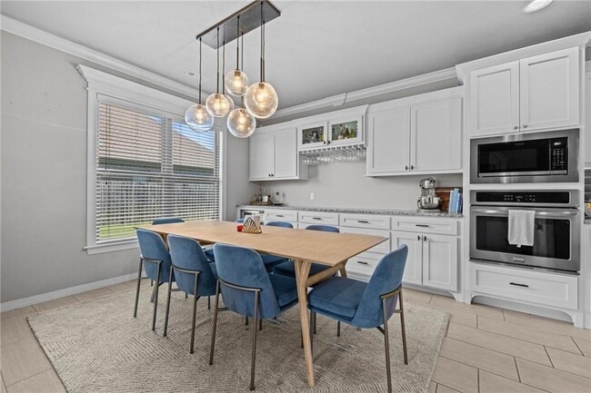 Building Photo - 801 Bellmara Cir