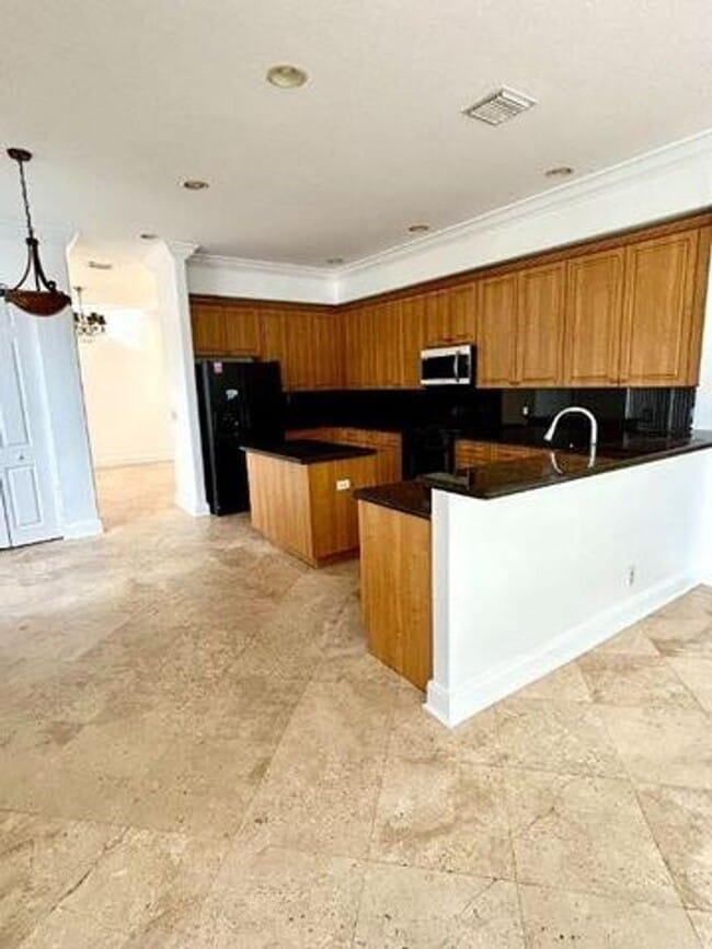 Building Photo - 1257 Beacon Cir