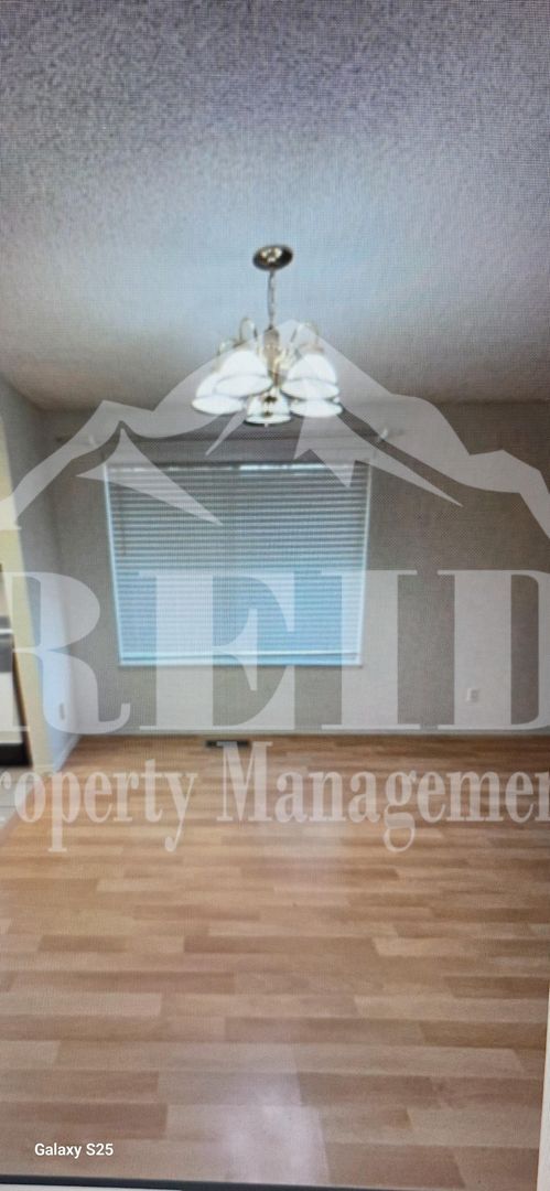 Building Photo - 3 BED 1.5 BATH RAMBLER - PORT ORCHARD