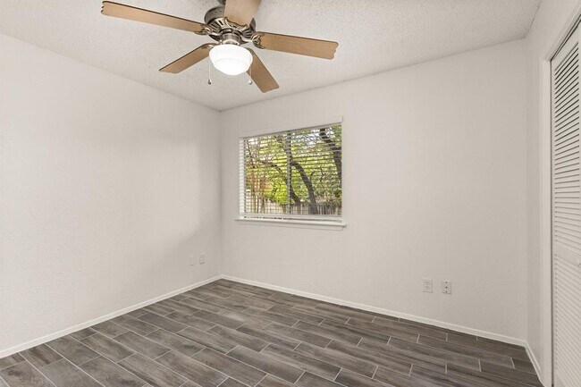 Building Photo - 7908 Peaceful Hill Ln