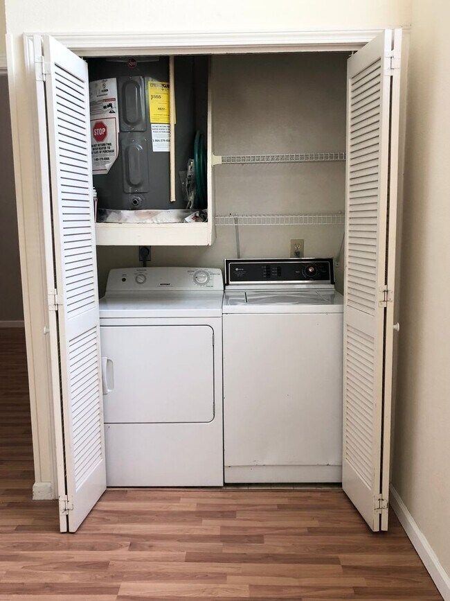 Building Photo - 298 Carriage Crossing Ln