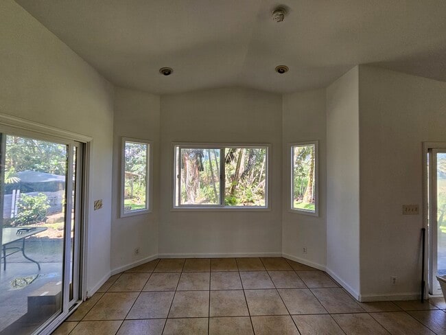 Building Photo - 15-1817-1817 14th Ave