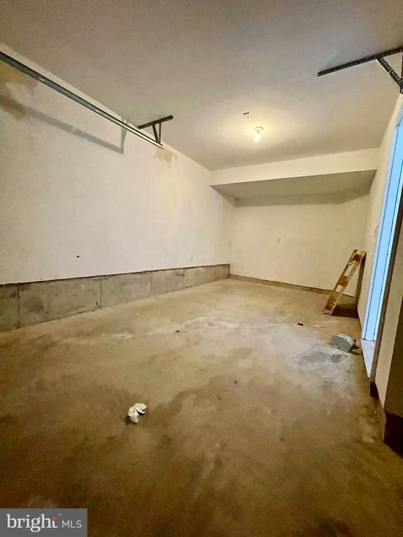 Building Photo - 61 Quartz Rd