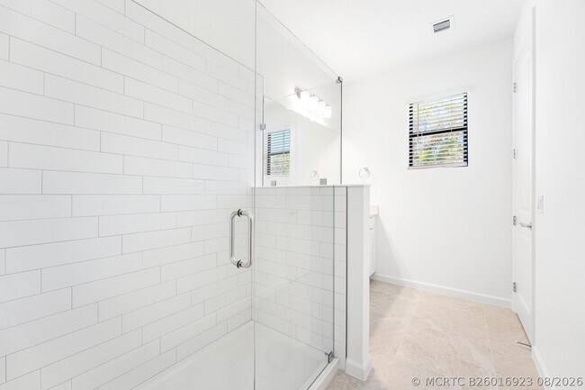 Building Photo - 4333 Efendi Dr