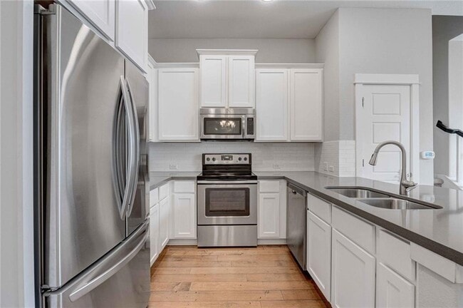 Building Photo - 2909 Zach Scott St
