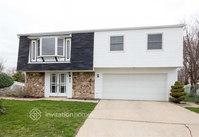 Building Photo - 902 Natoma Ct