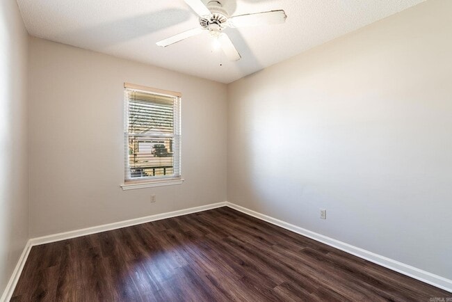 Building Photo - 12270 Maryland Pl