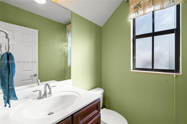 Building Photo - 8825 NW 100th Pl