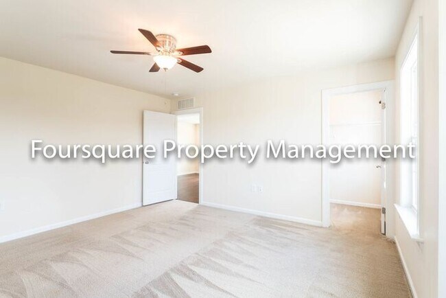 Building Photo - Single Family Home |1st Floor- Guest Suite...