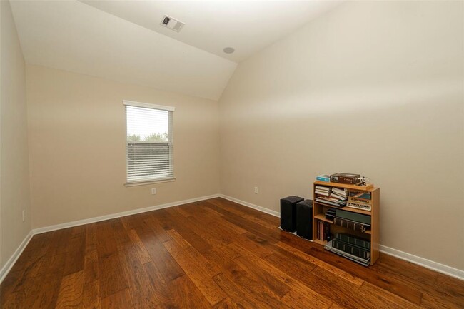 Building Photo - 24427 Ranchwood Springs Ln