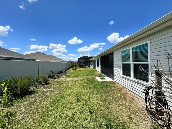 Building Photo - 5822 Roudell Wy