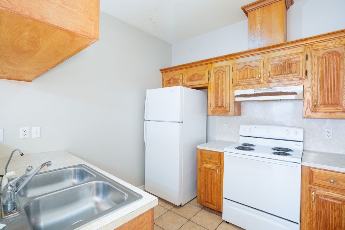 Building Photo - 604 Buena Vista Dr