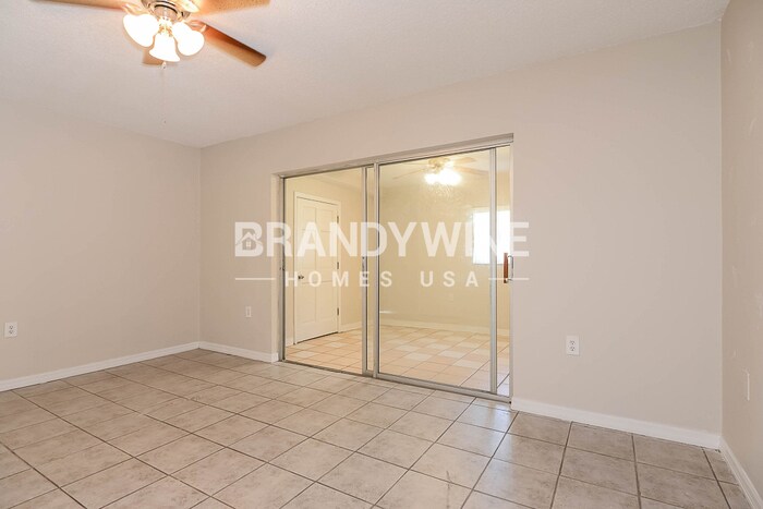 Building Photo - 9923 Woodridge Ct