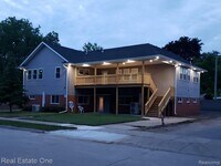 Building Photo - 314 Mary Ave