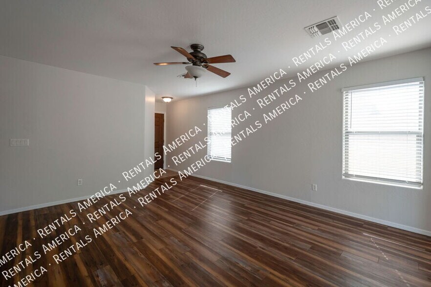 Building Photo - 40502 N Glen Meadows Ln