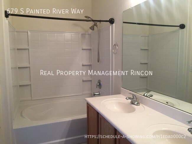 Building Photo - 679 S Painted River Way