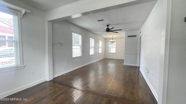 Building Photo - 5228 Sunderland Rd