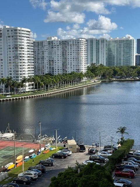 Building Photo - 2 bedroom in Aventura FL 33160