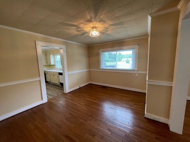 Building Photo - Cozy 2/1 House in Shannon $1,195