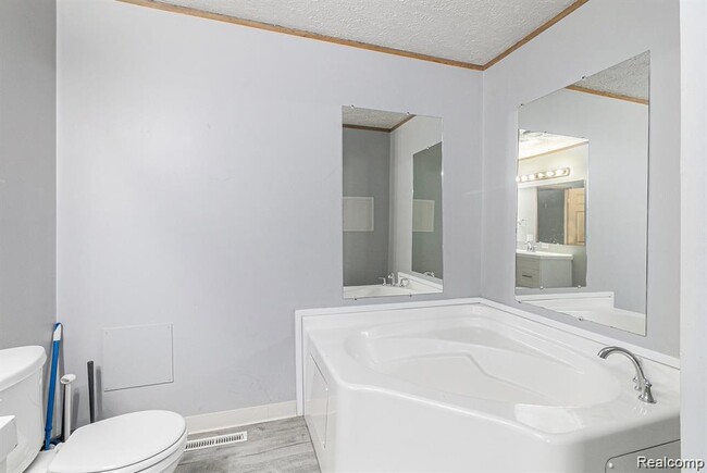 Building Photo - 23748 Crossley Ave
