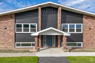 Building Photo - 531 Center Rd