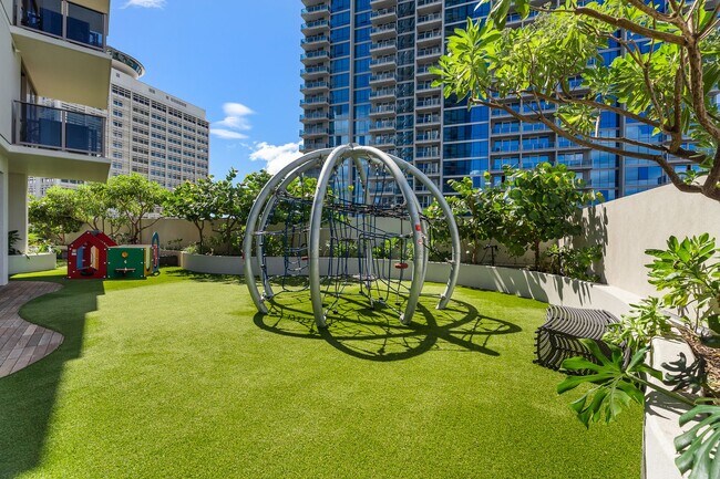 Building Photo - Furnished 1 bed / 1 bath / 1 parking at Sk...