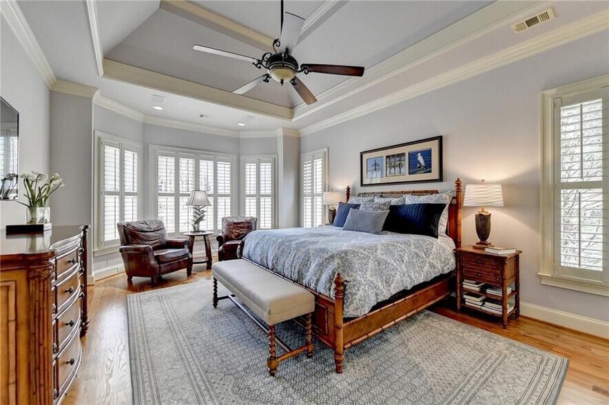 Building Photo - 6745 Laurel Oak Dr