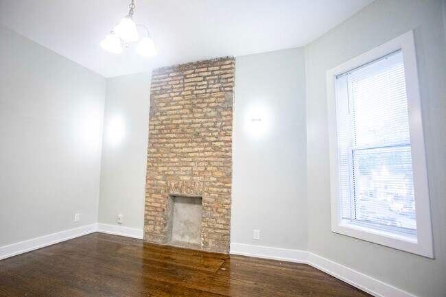 Building Photo - 6434 S Eberhart Ave