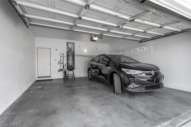 Building Photo - 7855 Windward Rd
