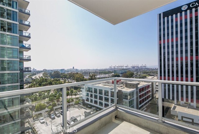 Building Photo - 400 W Ocean Blvd