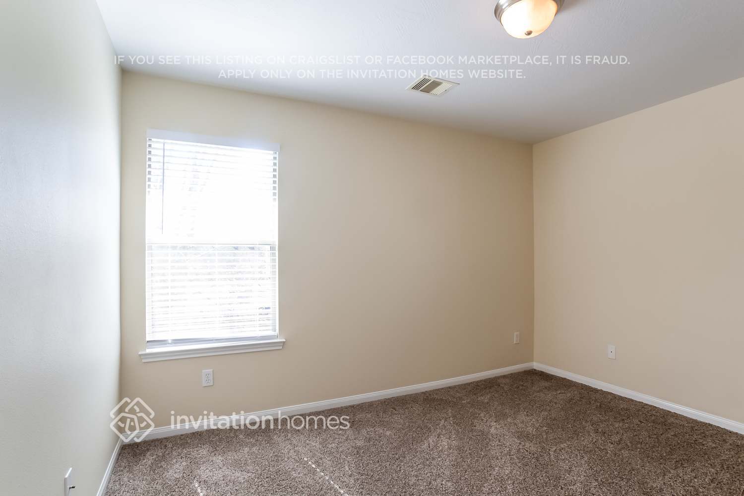 Building Photo - 13321 Enchanted Way