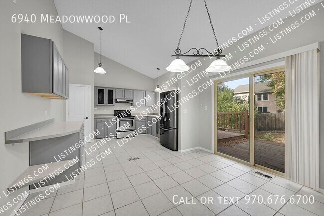 Building Photo - 6940 Meadowwood Pl