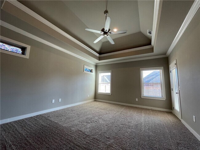 Building Photo - 3003 SW Satinwood Ave