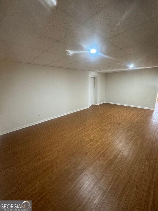 Building Photo - 735 Bearslide Hollow