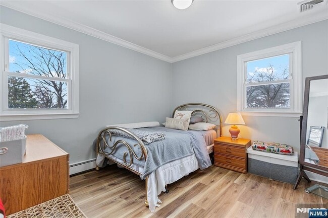 Building Photo - 26 Genevieve Ave